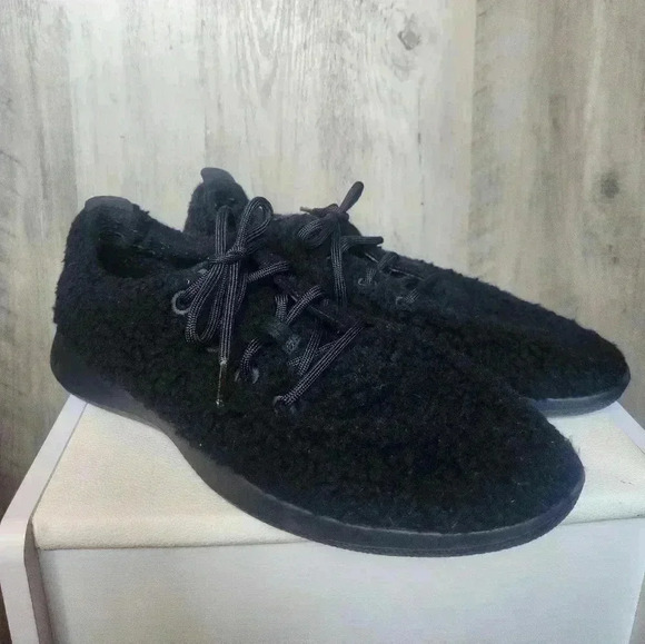 Allbirds Men Black Wool Runner Fluffs Merino Wool 11 - Picture 3 of 10
